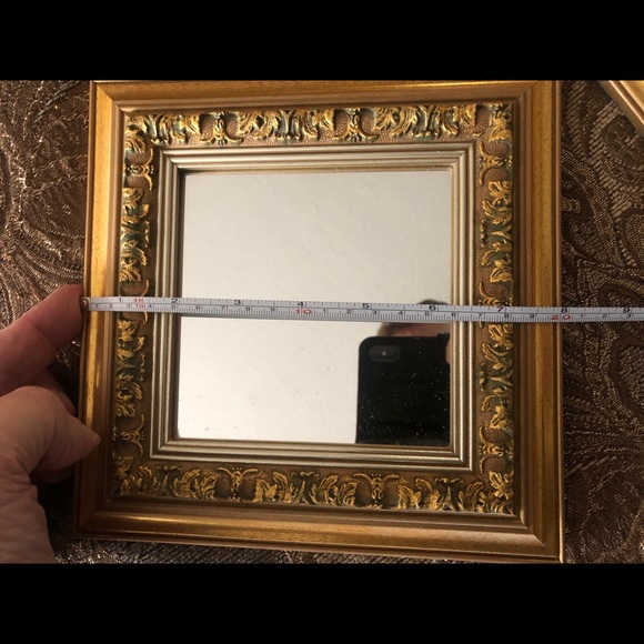 Set of Two Decorator Mirrors - Picture 2 of 3